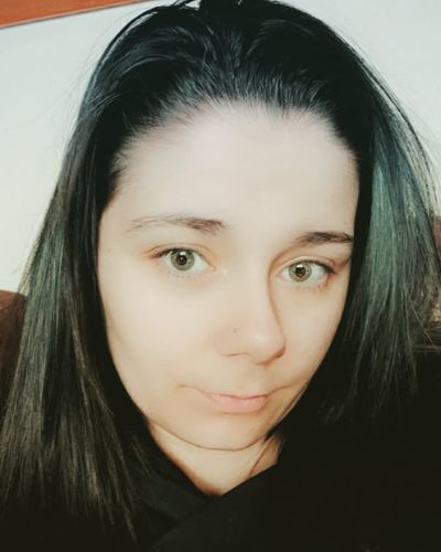 Customer photo review of Icoloured® Queen Green Colored Contact Lenses