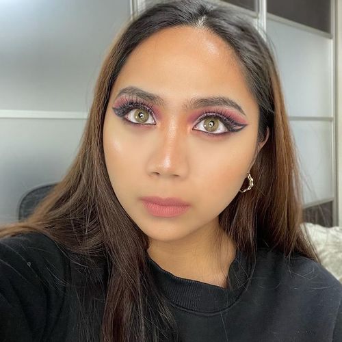 Customer photo review of Icoloured® Queen Brown Colored Contact Lenses