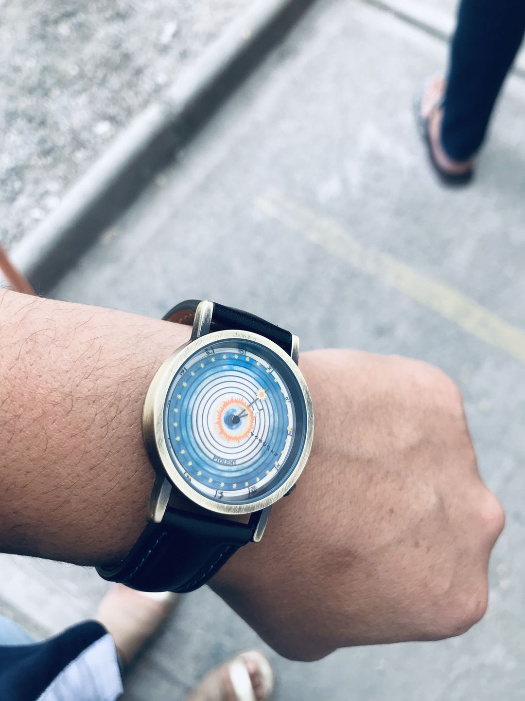 Customer photo review of Reloj Análogo Philosophers Guild Sistema de Ptolomeo 33mm