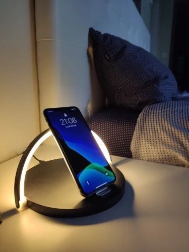 Customer photo review of Trådløs opladnings bordlampe