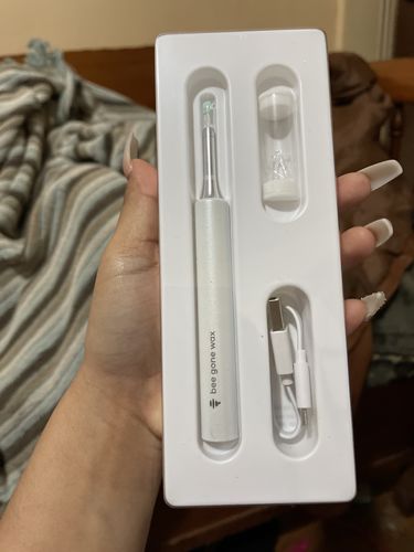 Customer photo review of Bee Gone Wax Ear Cleaner