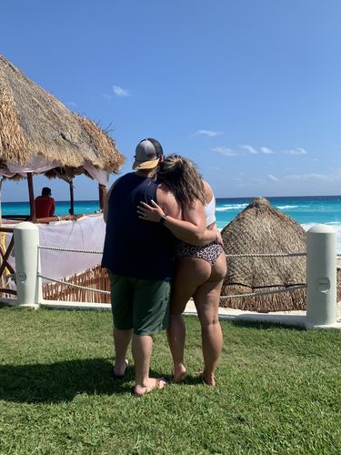 Customer photo review of 'Thrive' High Waisted Cheeky Bikini Bottoms
