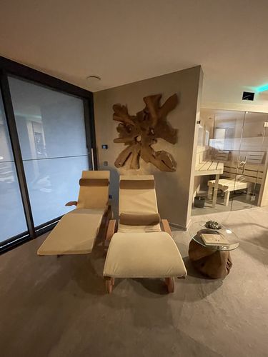 Customer photo review of Wandbild NAGA 100cm x 100cm aus Teak Holz