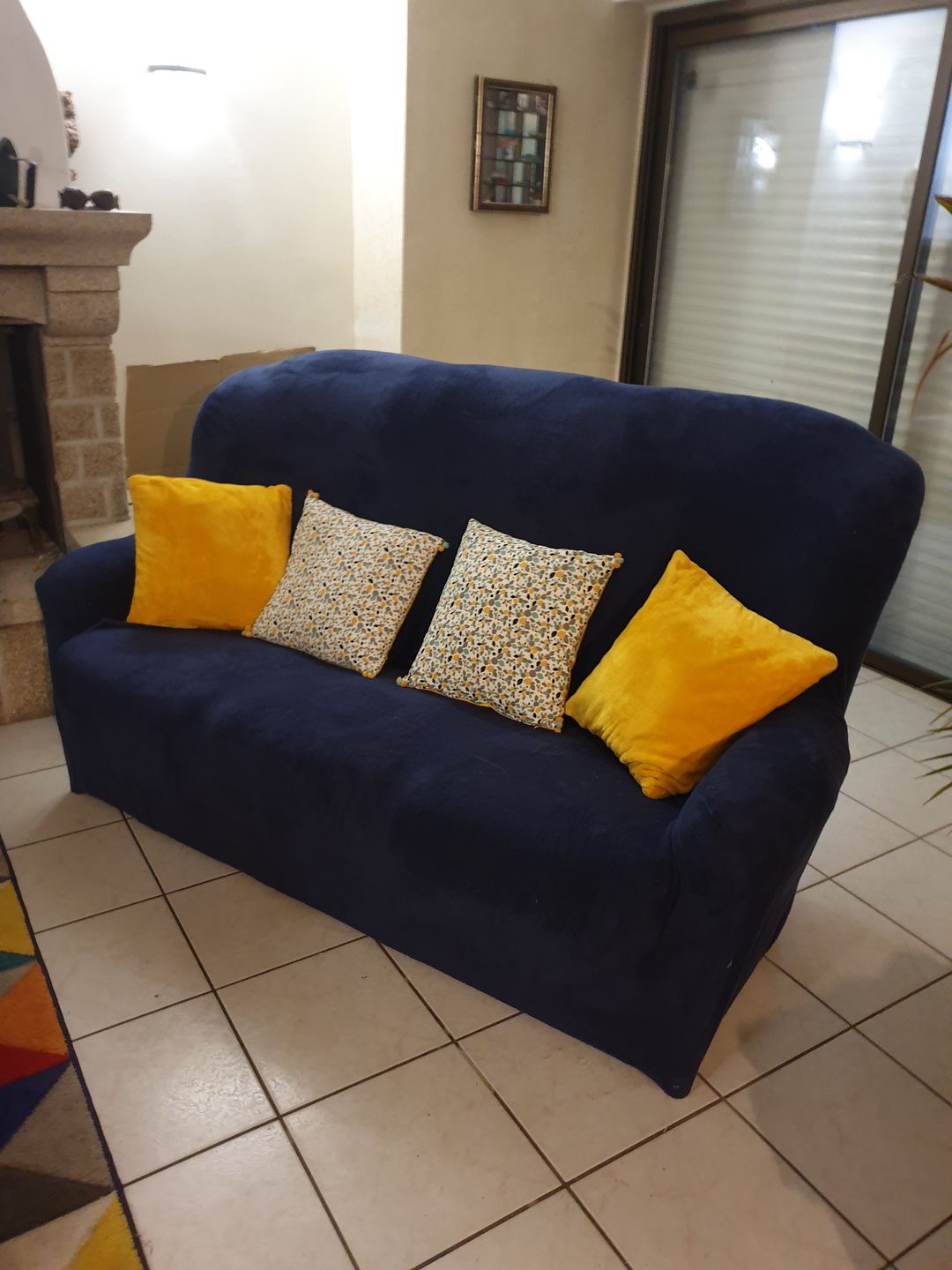 Customer photo review of Bleu marine - Housses en velours Extensibles de Fauteuil et Canapé - La Maison des Housses