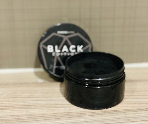 Customer photo review of Black Edition – Charcoal Tooth Polish