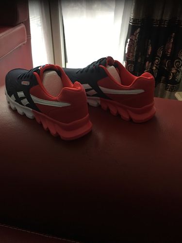 Customer photo review of 2021 NEW MENS WOMEN'S ULTRA LIGHT SPORT SHOES(BUY 2 GET 10% OFF, 3 GET 15% OFF , 4 GET 20% OFF)