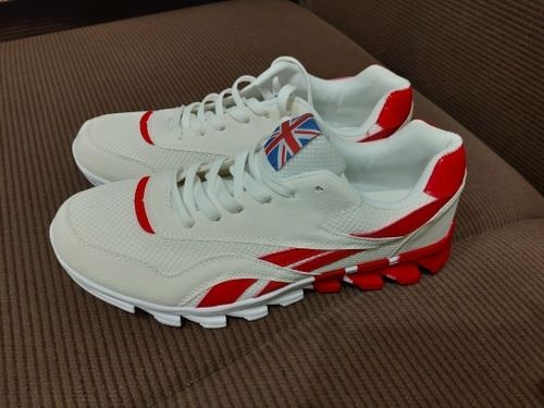 Customer photo review of 2021 NEW MENS WOMEN'S ULTRA LIGHT SPORT SHOES(BUY 2 GET 10% OFF, 3 GET 15% OFF , 4 GET 20% OFF)