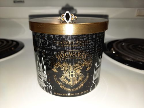 Customer photo review of Harry Potter Hogwarts Candle - Hogwarts House Ring Collection