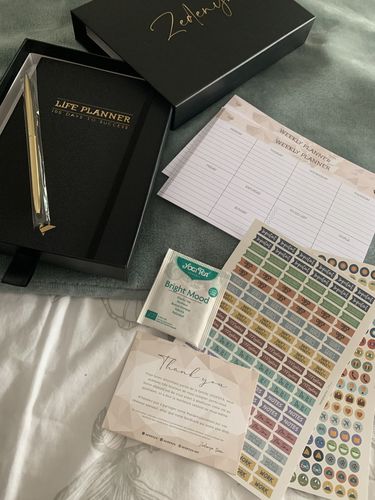 Customer photo review of Life Planner Box Premium