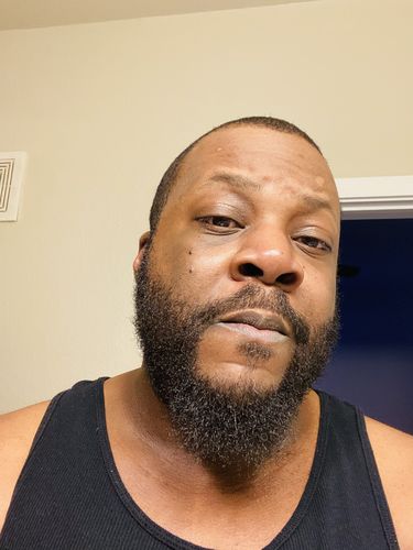 Customer photo review of Respected Roots Beard Conditioner - Majestic Scented (4 oz.)