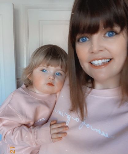 Customer photo review of Mum Of A Princess/Daughter Of A Queen Light Pink Sweatshirts (MRK X)