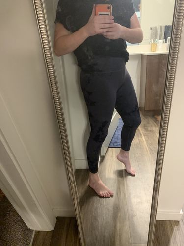 Customer photo review of Venice Legging - Thunderstrike Onyx