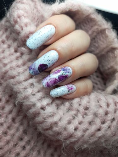 Customer photo review of Macarons Gel Polish Didier Lab 'Praline'
