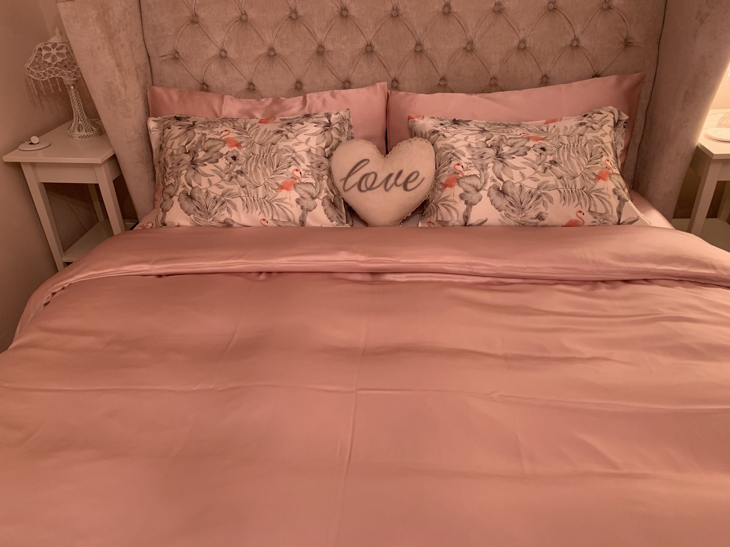 Customer photo review of Flamingos Pure Silk Pillowcase