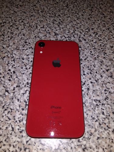 Customer photo review of Apple iPhone XR 64GB Red Unlocked Refurbished Good