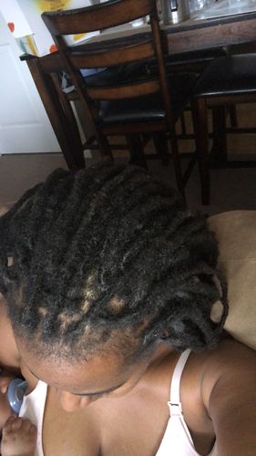 Customer photo review of Entire Peculiar Roots Locs & Natural Hair Box