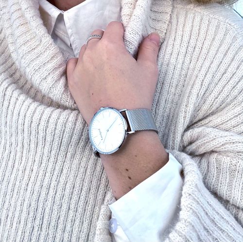 Customer photo review of World Edition Silver White