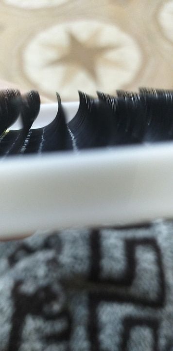 Customer photo review of Classic Eyelash Extension 0.15mm
