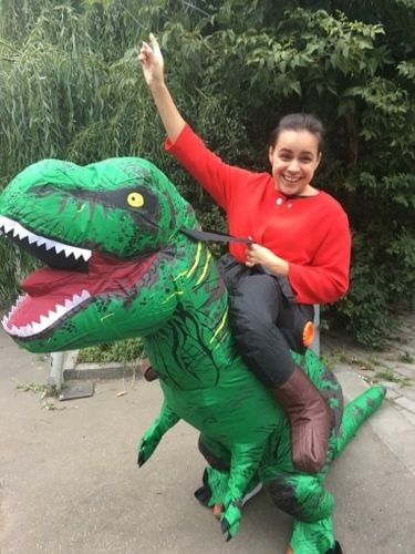 Customer photo review of Costume Gonflable de Dinosaure T-Rex