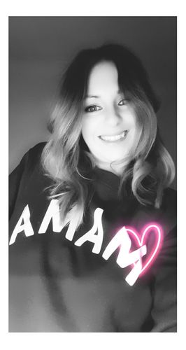 Customer photo review of Mama Classic Sweatshirt (MRK X)