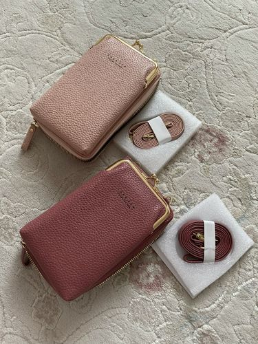 Customer photo review of BOLSA DE MÃO CARKEN - VERSÃO LUXO (COLEÇÃO 2020)