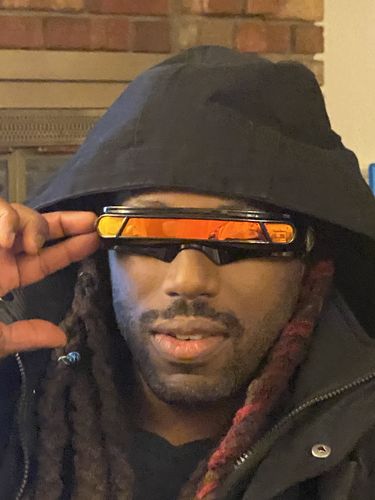 Customer photo review of Caliburst Sunglasses