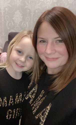 Customer photo review of Mama & Mama's Girl Leopard Sweatshirts Black (MRK X)
