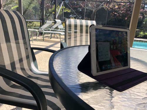 Customer photo review of Premium Leather iPad Case