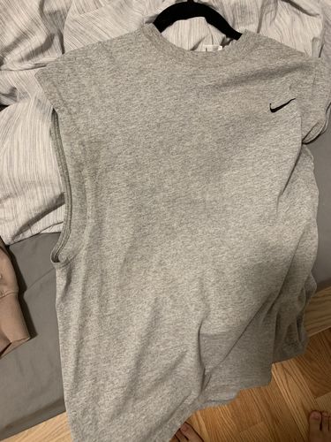 Customer photo review of Vintage Nike Mini Swoosh 90s Tank Top Size Large