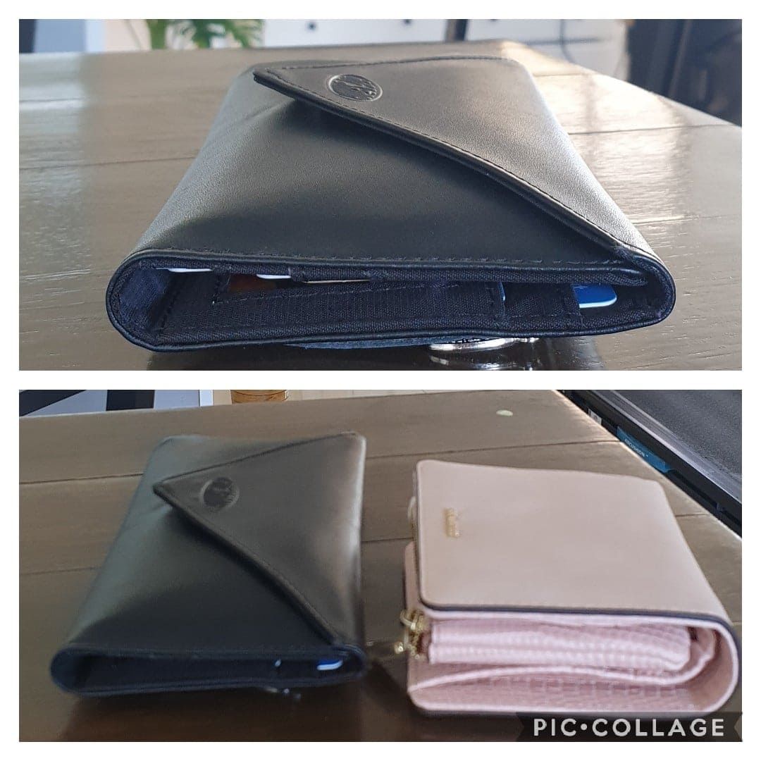 Customer photo review of Leather Slimvelope Black