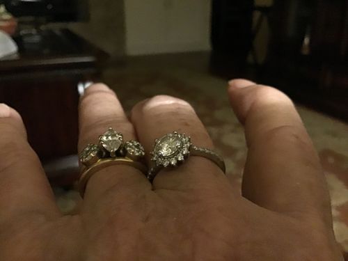 Customer photo review of Moissanite Fashion Sunflower Sterling Silver Wedding Ring