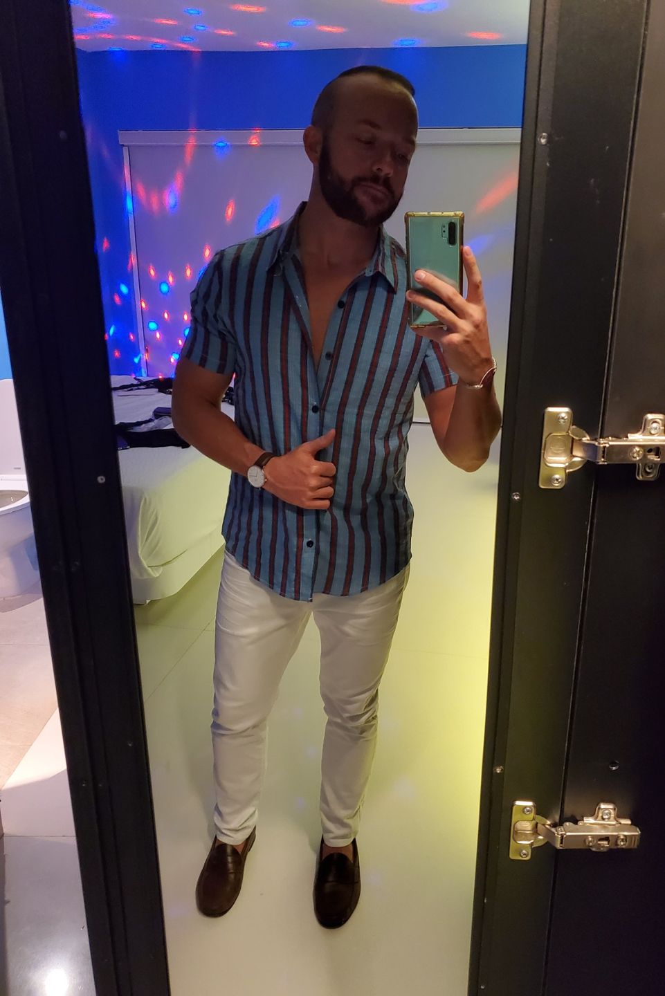 Customer photo review of Men's Short Sleeve Striped Printed Shirt