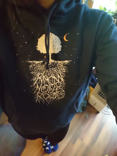 Customer photo review of KNOW YOUR ROOTS - Bio Unisex Hoodie (BASIC)