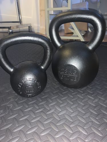 Customer photo review of 28kg / 62lbs E-coated Cast Iron Kettlebell