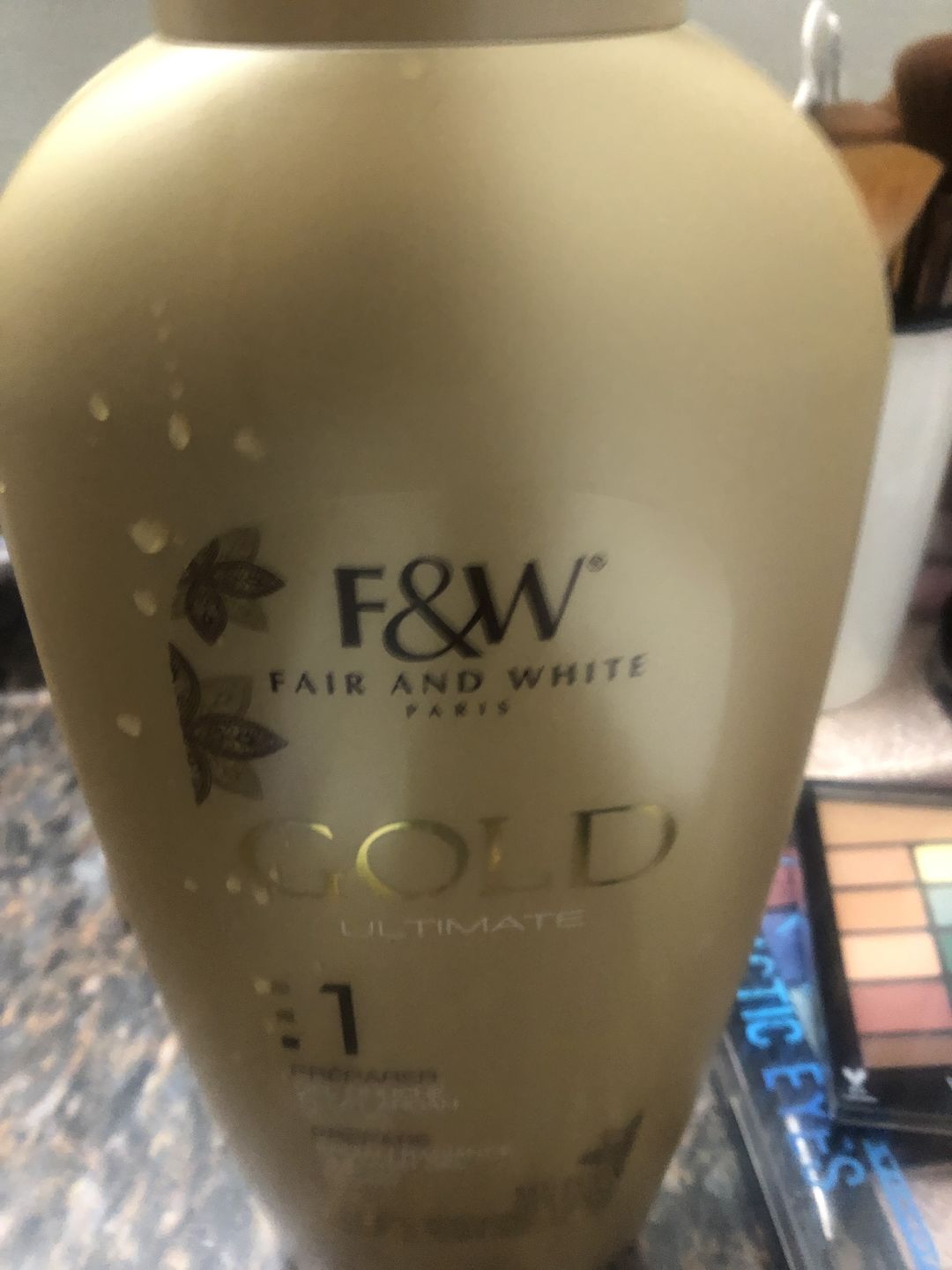 Customer photo review of Fair and White 1: Gold Argan Shower Gel 1000ml / 33.81 fl Oz