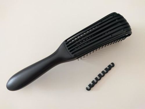 Customer photo review of EasyDetangle™ - Dé borstel voor het ontklitten van krullend tot steil haar