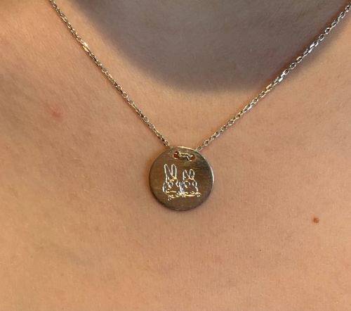 Customer photo review of Silber Lineart Love Halskette