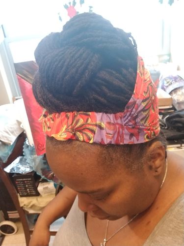 Customer photo review of Locs/ Natural Hair Headband