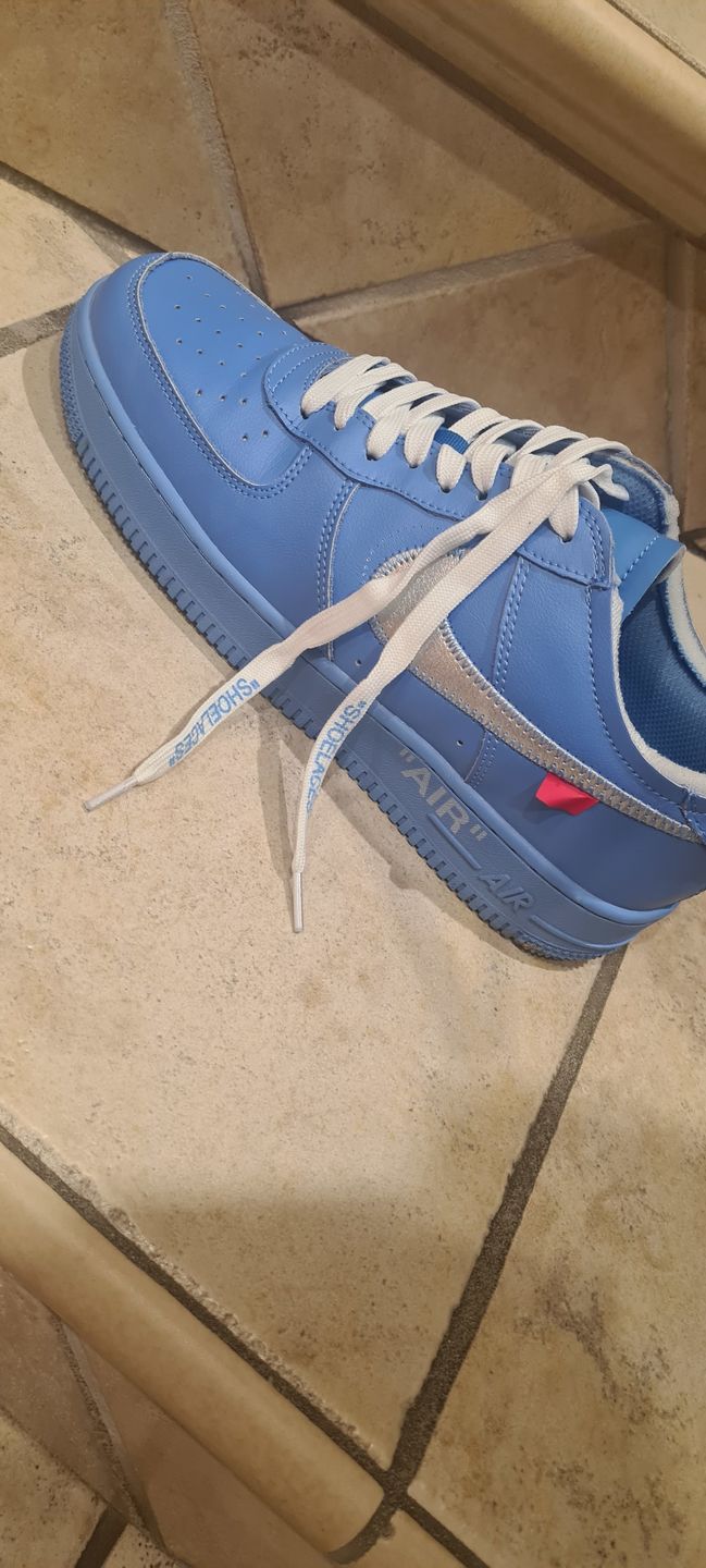 Customer photo review of Nike Air Force 1 Off-White MCA University Blue