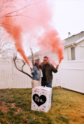 Customer photo review of Gender Reveal Smoke Bombs [Pink or Blue] Ring Pull (90 Sec) Discreet Label