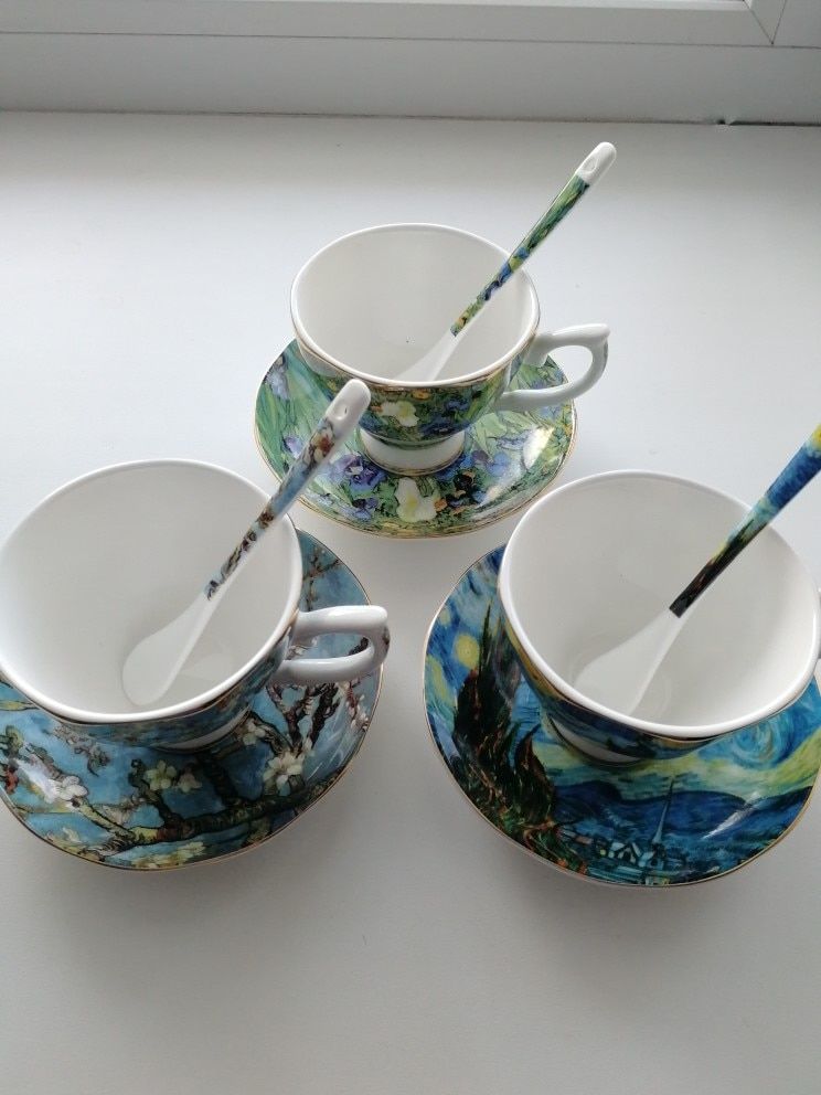 Customer photo review of Van Gogh tea cups