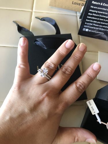 Customer photo review of 4.0 Carat Oval Cut Wedding Ring Set With Classic Half Wedding Band