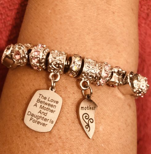 Customer photo review of Mother Daughter Eternal Love Bracelets