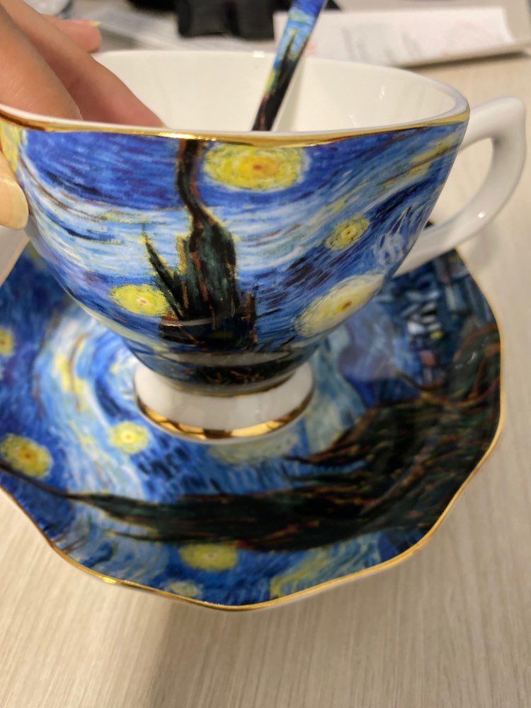Customer photo review of Van Gogh tea cups