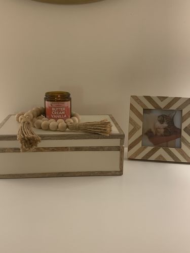Customer photo review of BUTTER CREAM VANILLA Scented Soy Candle