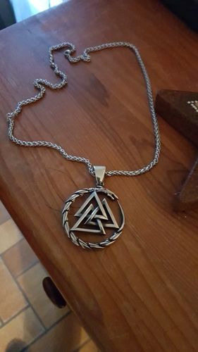 Customer photo review of Collier Dragon<br> Valknut (Acier)