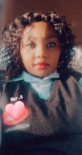 Customer photo review of Brazilian 4x4 Lace Wig - Straight 12" and Natural Wave 12" - R2750