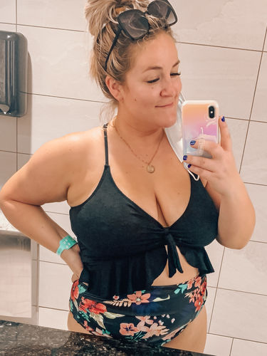 Customer photo review of Bora Top | Black