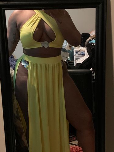 Customer photo review of Fashion Sexy Solid Hollowed Out Swimwears Set