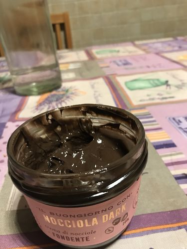 Customer photo review of Torta di Nocciole Tastëlanghe + Crema di Nocciole + Confezione Nocciola "Tostata"